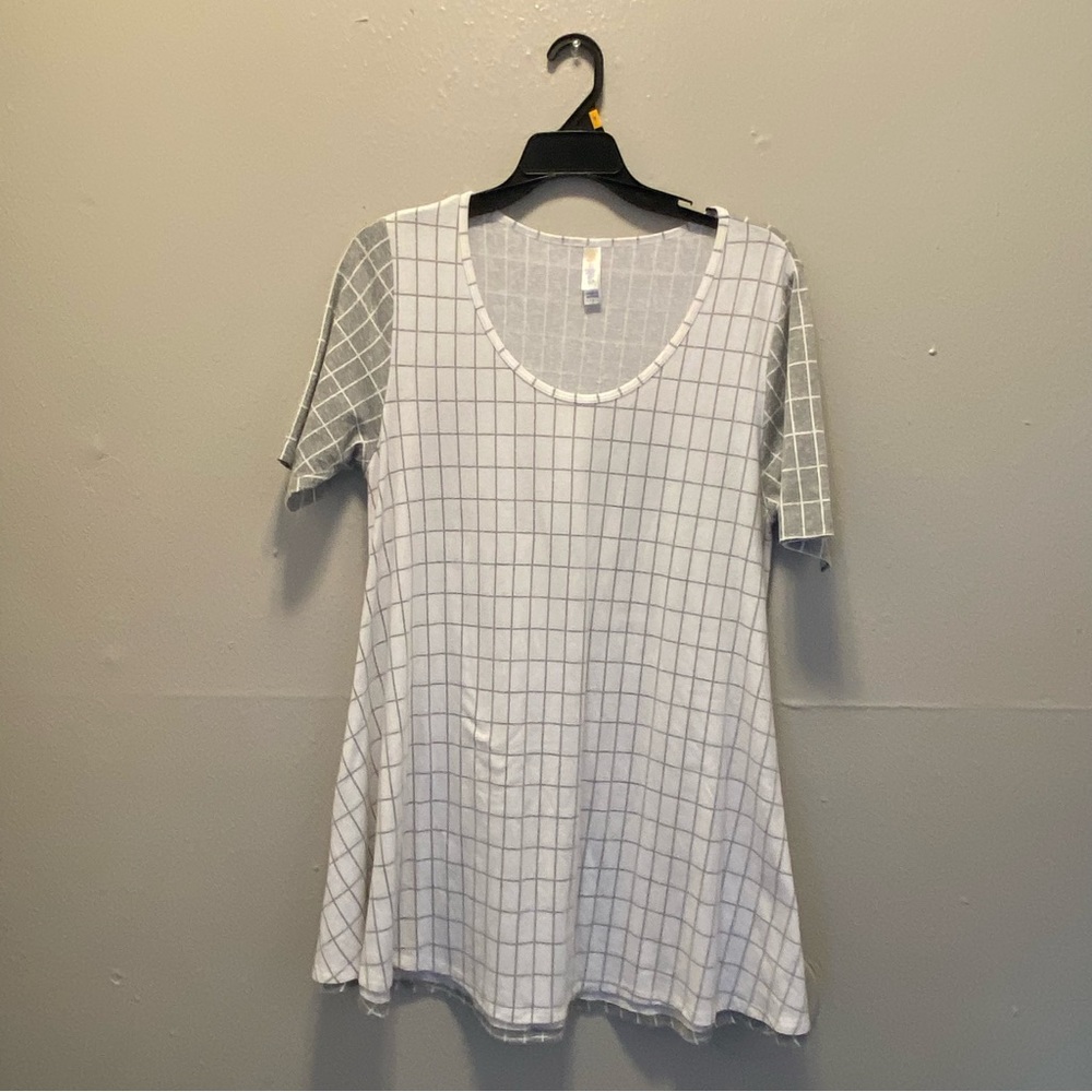 LuLaRoe classic T.  Gray and white.